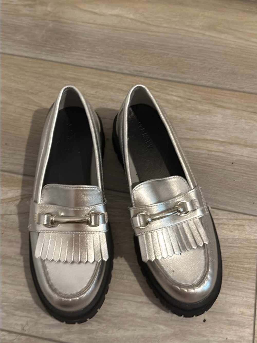 Metallic Silver Kiltie Fringe Loafers for Women